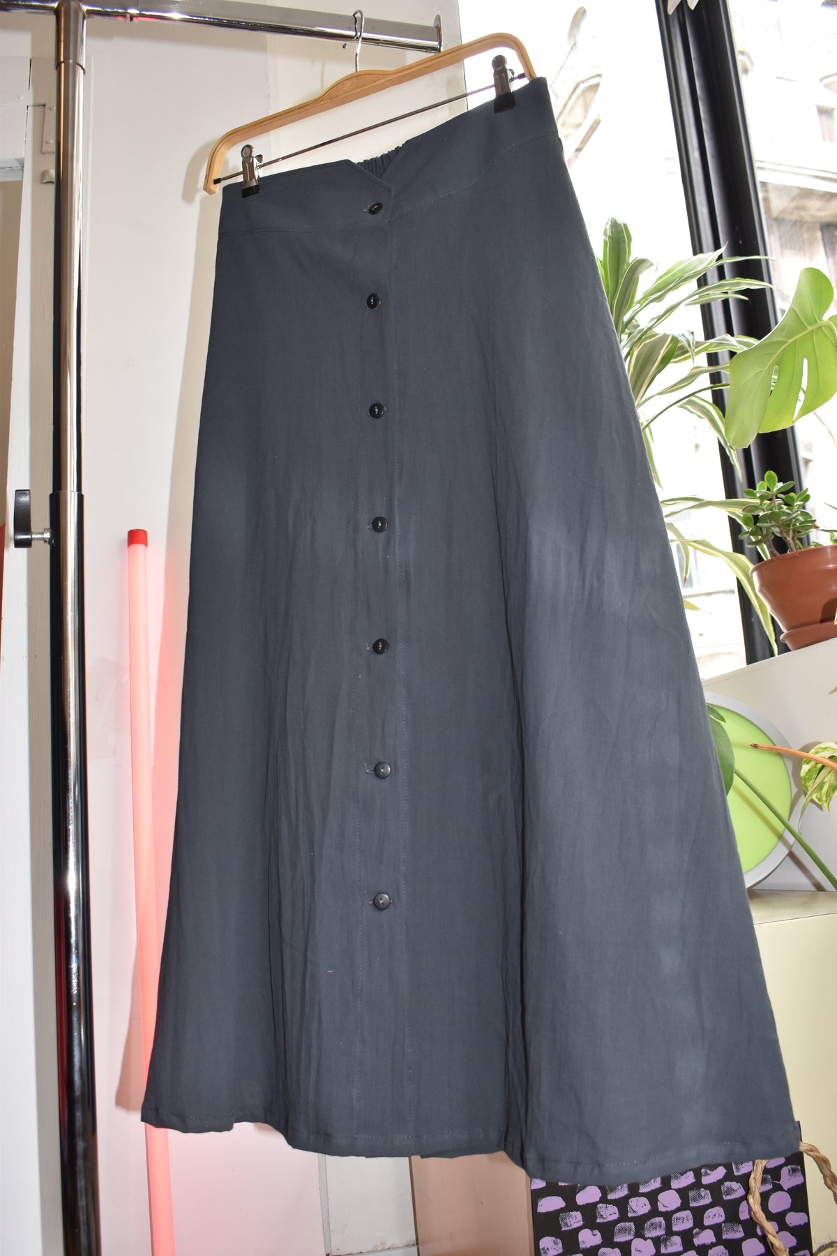 Falda Folk gris grafito