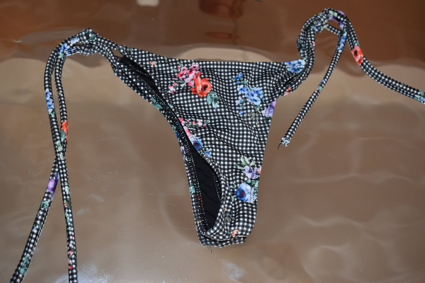 bikini piola colaless y vedetinas