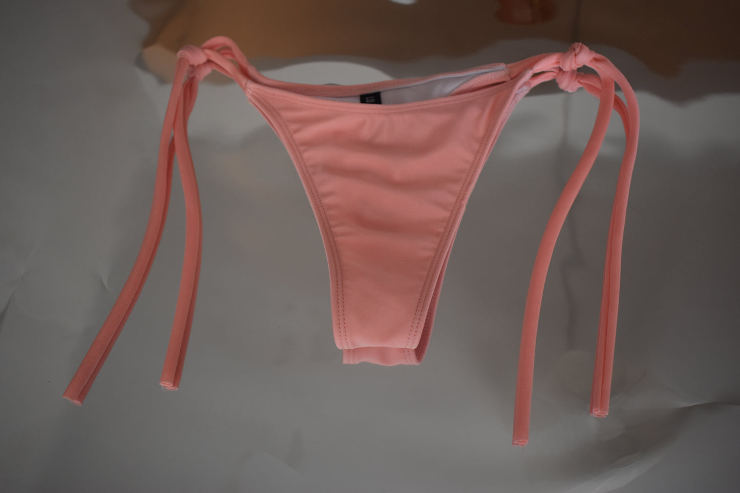bikini piola colaless y vedetinas